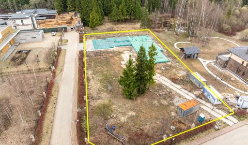 Участок у леса КП Лазурный берег