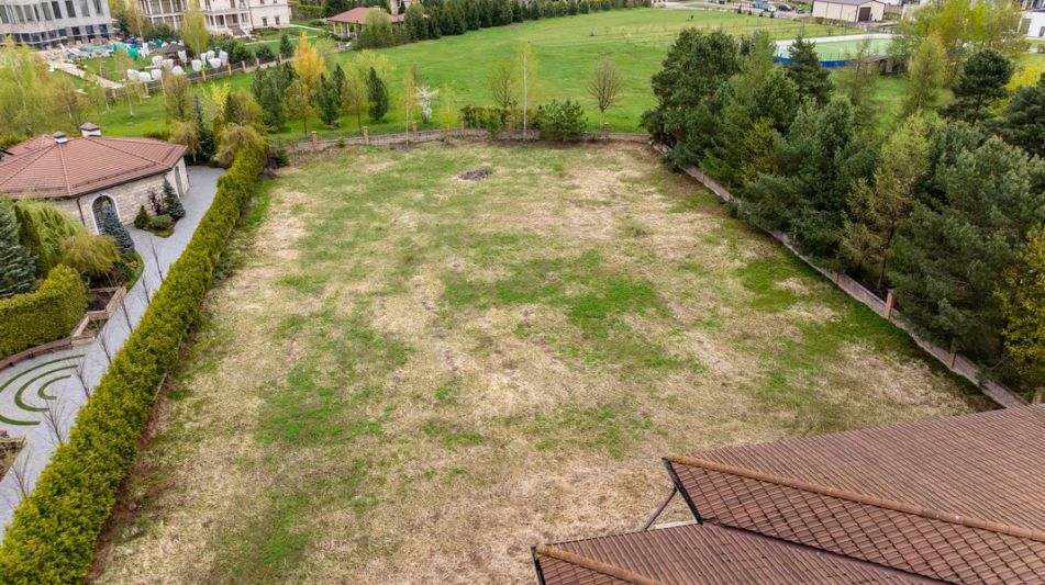 Дом под отделку в КП Монолит