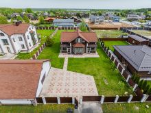 Деревянный дом в Московском море