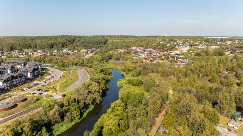 Участок у воды в Лобаново
