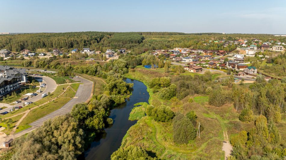 Участок у воды в Лобаново