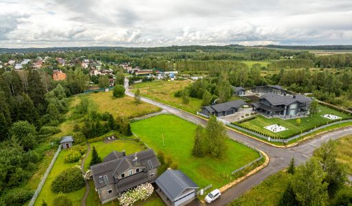 Стильный дом из бруса в Фокс Хилс