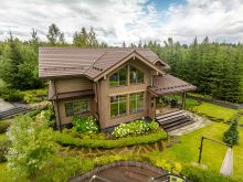 Стильный дом из бруса в Фокс Хилс