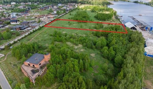 Участок на первой линии в Авроре