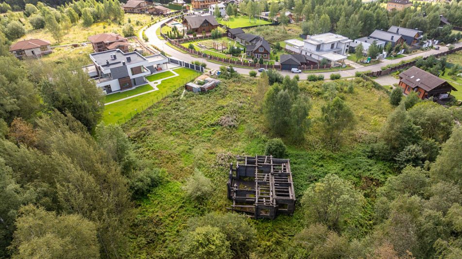 Прилесной участок в КП 