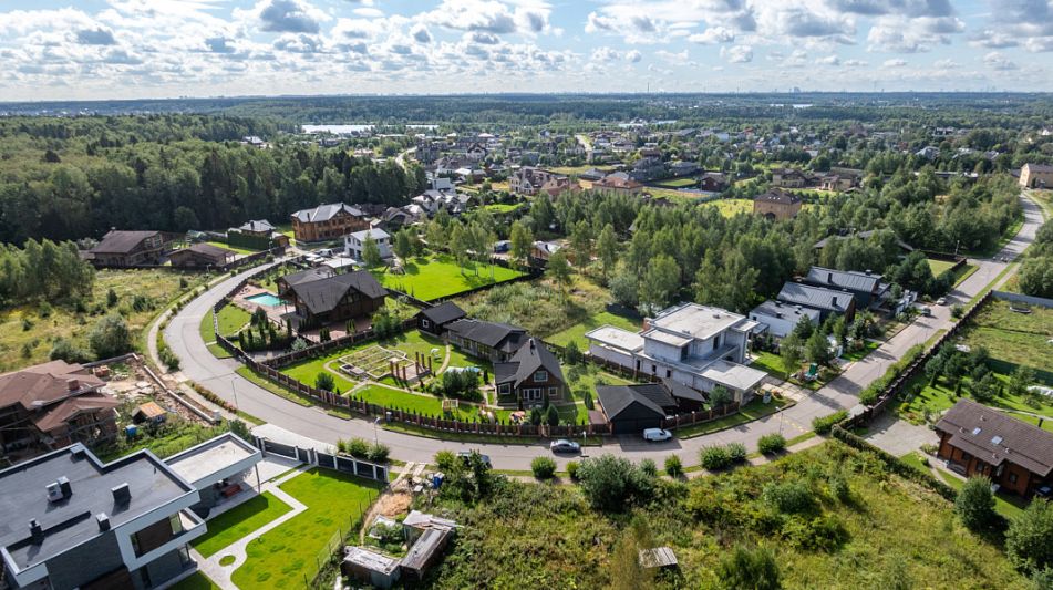 Прилесной участок в КП 