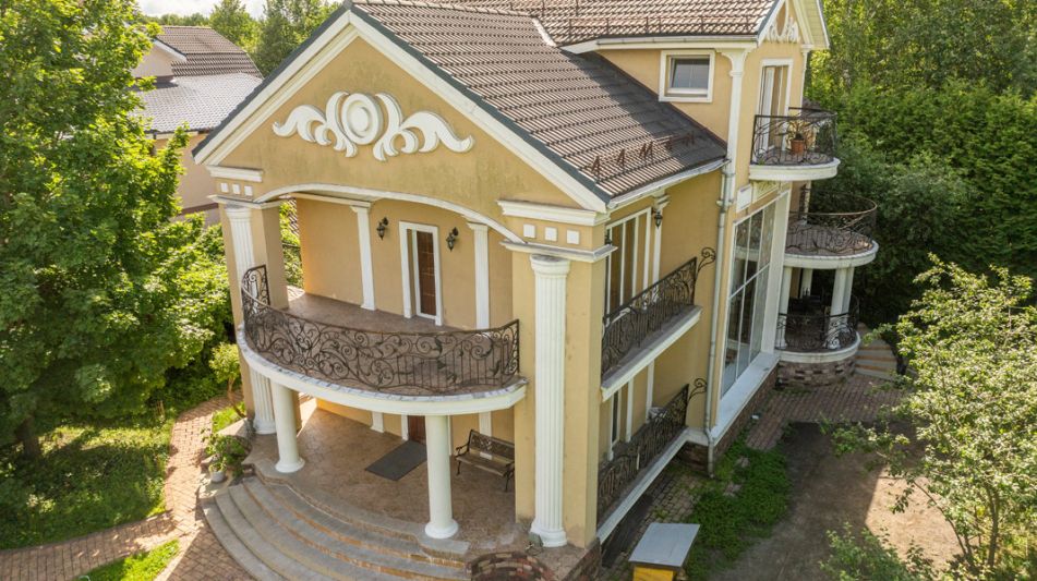 Дом в КП Золотой город