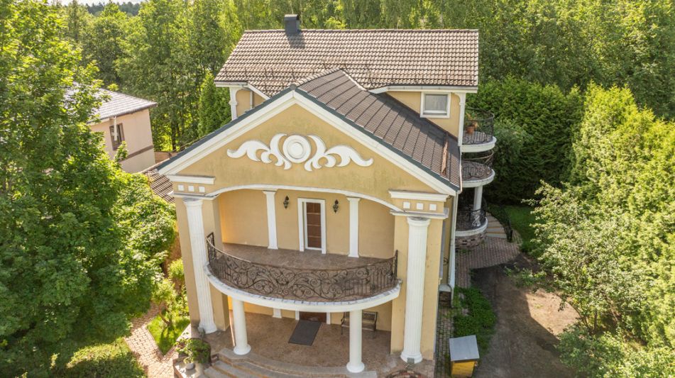 Дом в КП Золотой город