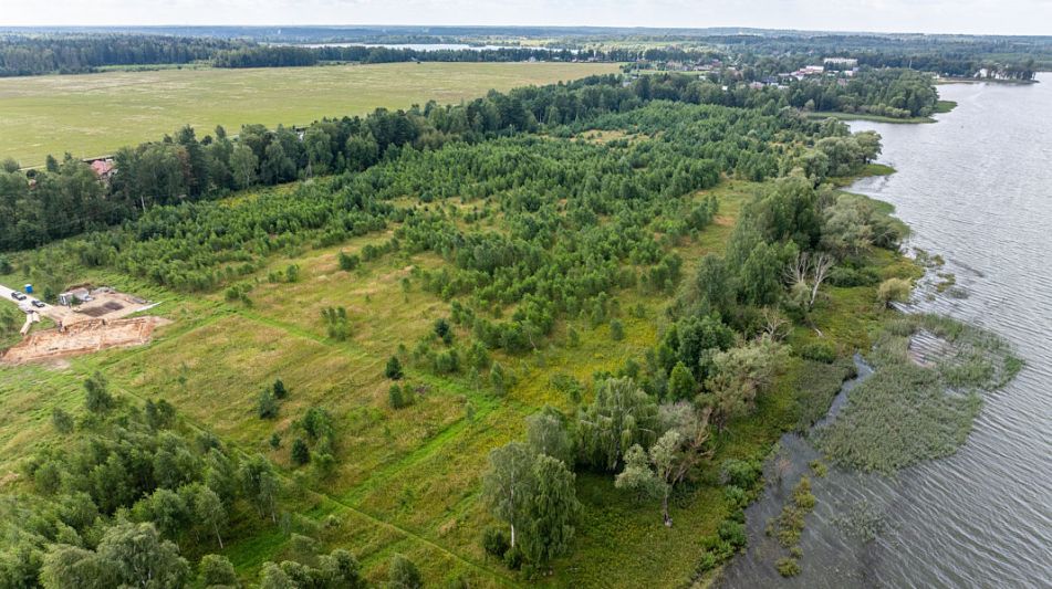 Участок в КП Озерна Резиденс