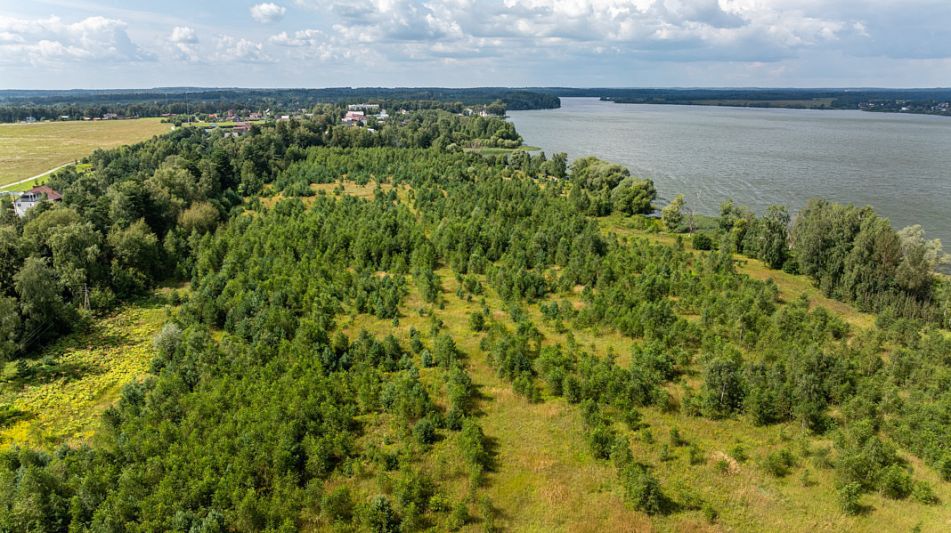 Участок в КП Озерна Резиденс