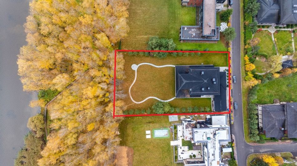 Дом c видом на воду в КП Монаково