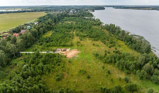 Участок в КП Озерна Резиденс