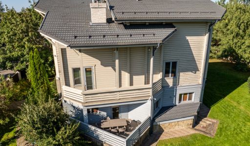 Дом с бассейном в КП Лазурь