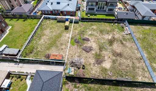 Участок в поселке Вешки