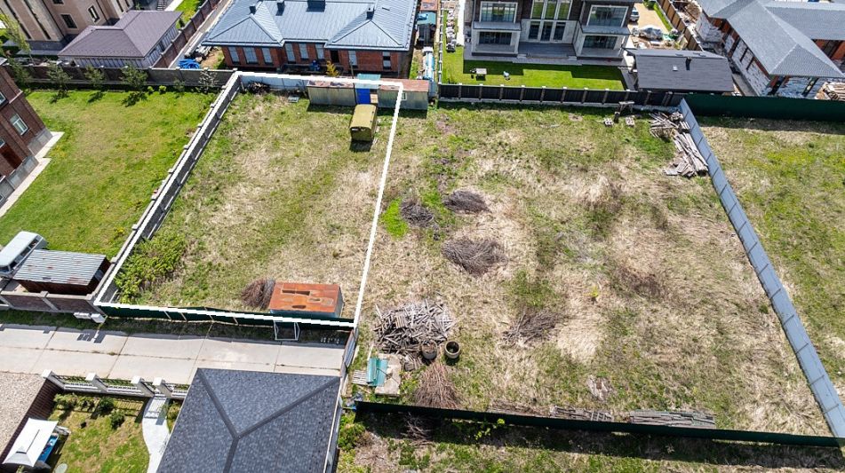 Участок в поселке Вешки