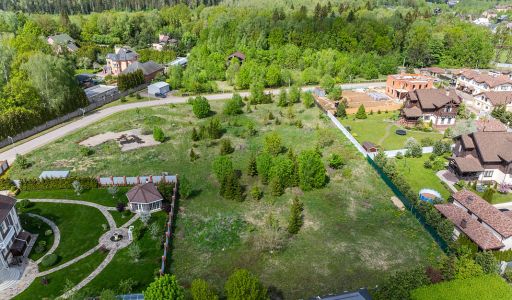 Земельный участок в КП Аврора