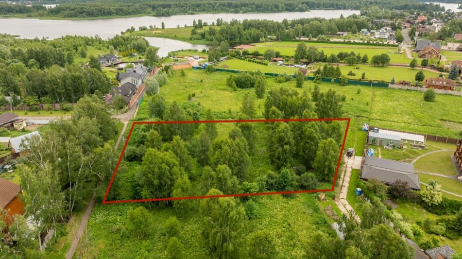 Участок рядом с водой в Витенево