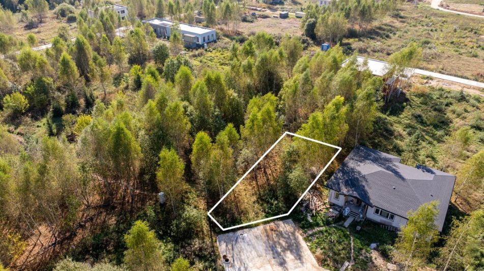 Живописный участок в КП Реки