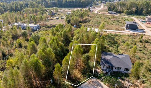 Живописный участок в КП Реки