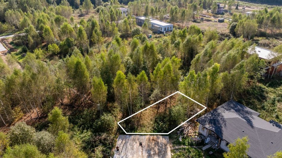 Живописный участок в КП Реки