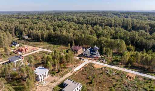 Живописный участок в КП Реки