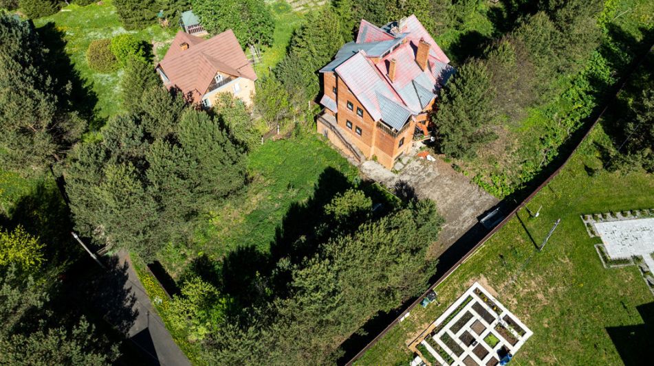 Участок на первой линии Истры