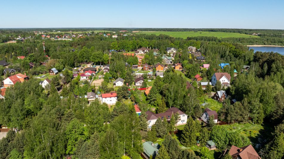 Участок на первой линии Истры