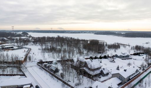 Участок рядом с водой в Витенево