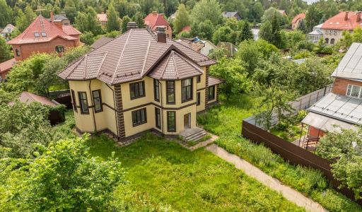 Дом на первой линии в Пруссах