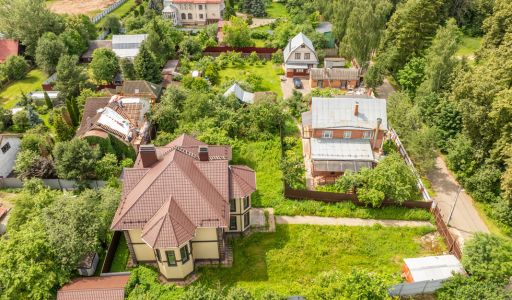 Дом на первой линии в Пруссах