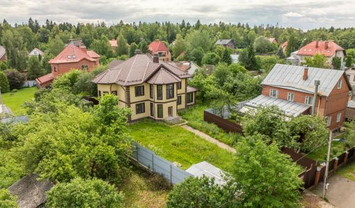 Дом на первой линии в Пруссах