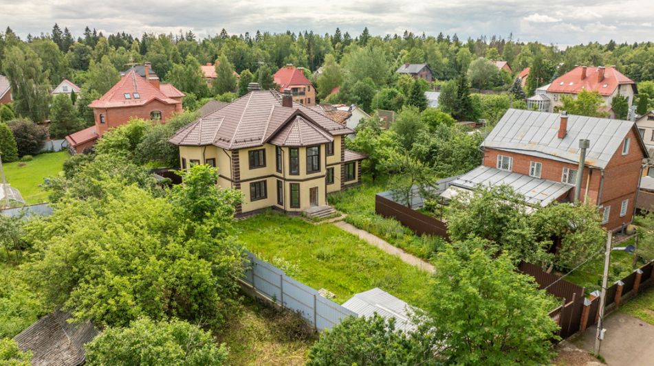 Дом на первой линии в Пруссах