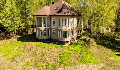 Дом с видом на воду в Славино