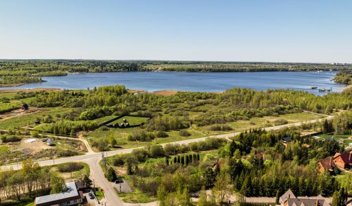 Дом с видом на воду в Славино