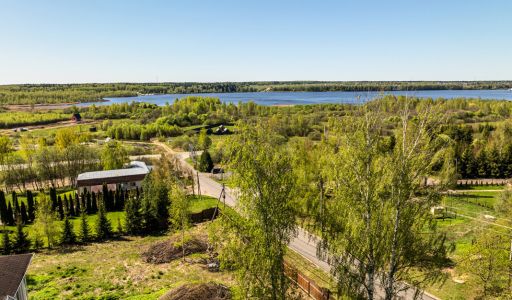 Дом с видом на воду в Славино