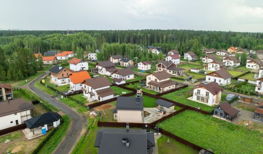 Дом в поселке Спас-Каменка