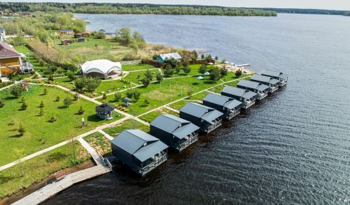 Парк-отель на берегу Волги