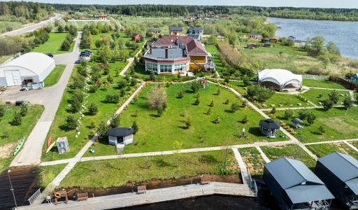 Парк-отель на берегу Волги