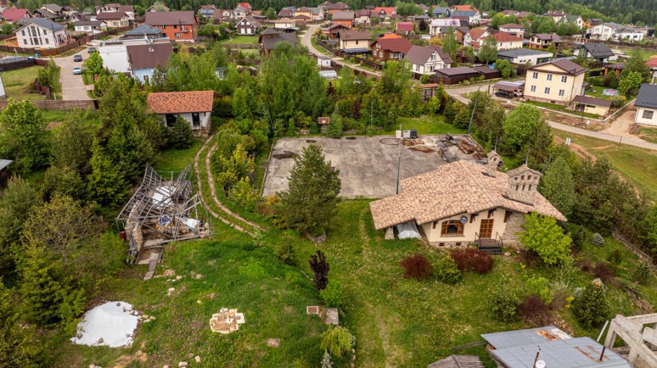 Резиденция в д. Нерощино