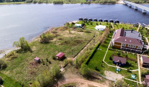 Резиденция на берегу Волги