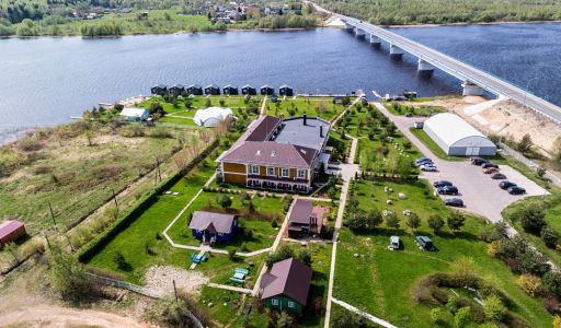 Резиденция на берегу Волги