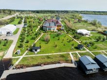 Резиденция на берегу Волги