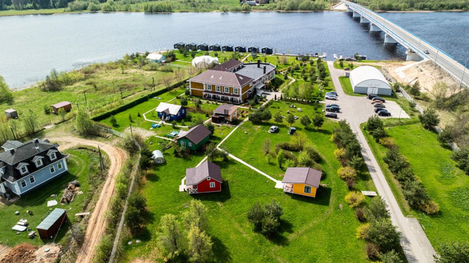 Резиденция на берегу Волги