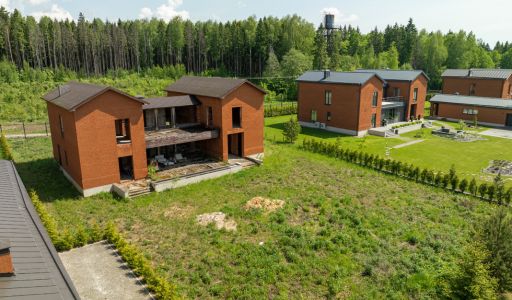 Дом у воды в КП Пчелка