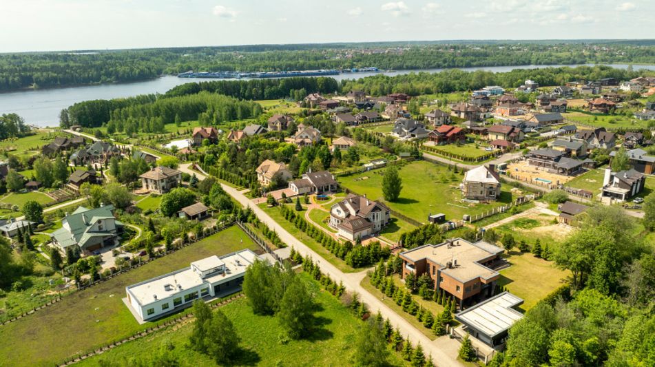 Дом у воды в КП Пчелка