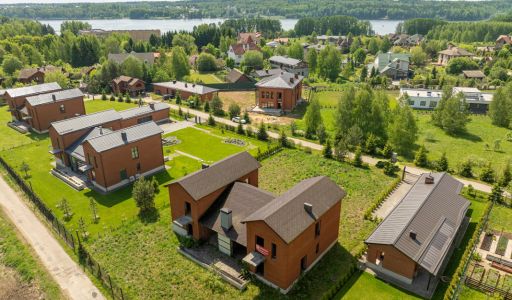 Дом у воды в КП Пчелка