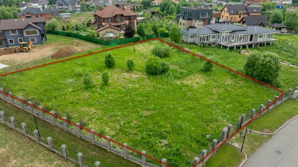 Участок в КП Аква Вилла