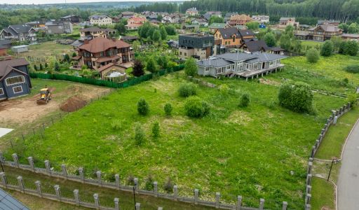 Участок в КП Аква Вилла