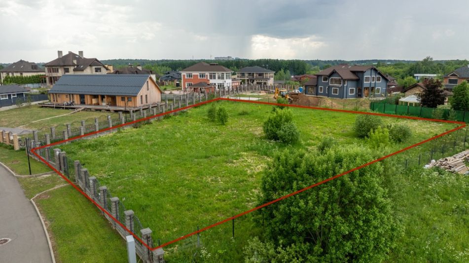 Участок в КП Аква Вилла