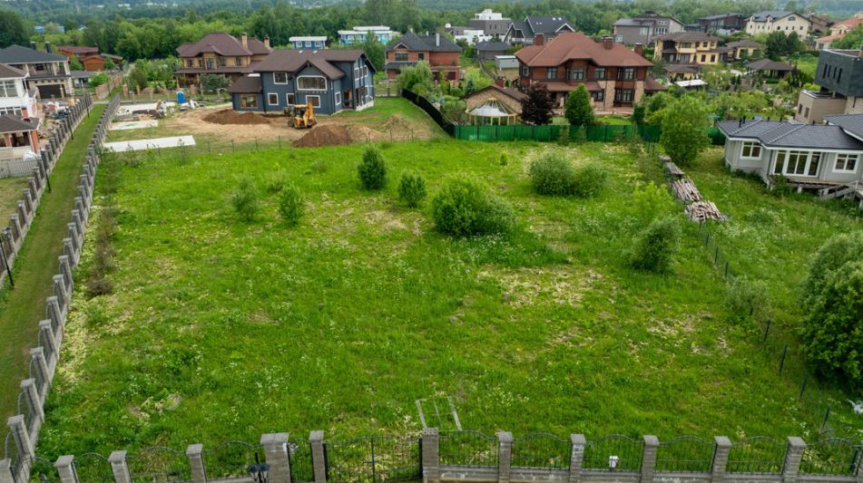 Участок в КП Аква Вилла